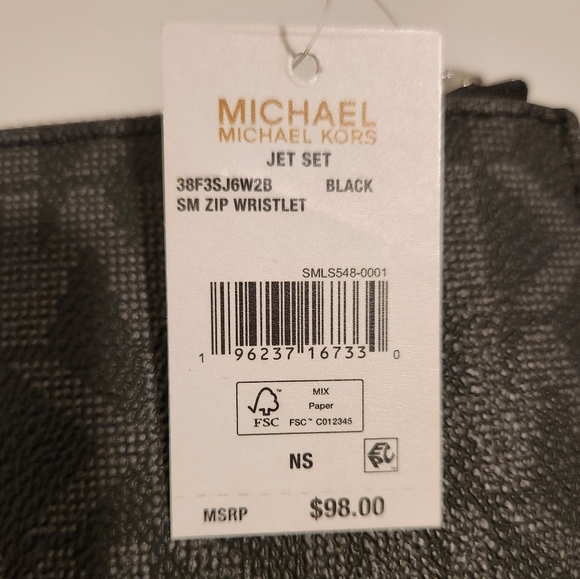 Michael Kors "Jet Set" Wristlet - Picture 3 of 3